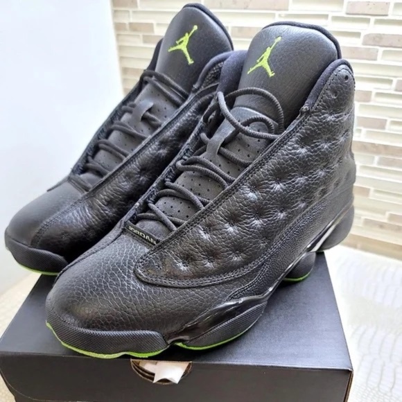 Jordan Other - 💋 Jordan 13 Retro Altitude 2017 8.5 *NEW